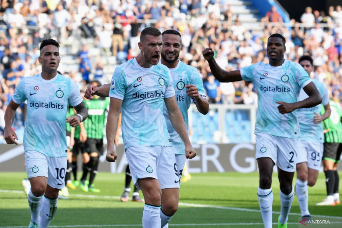 Liga Italia - Dua gol Dzeko bantu Inter taklukkan Sassuolo 2-1