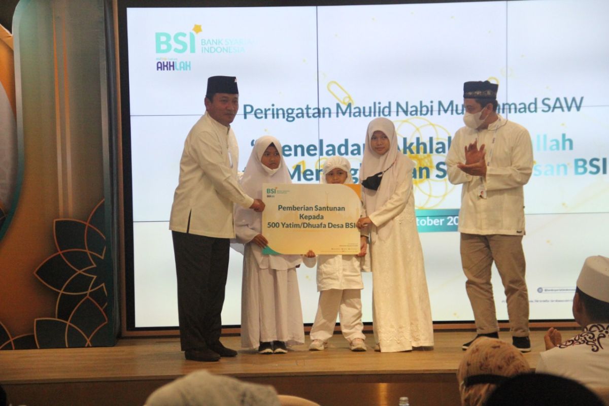 BSI provides aid to people in need on Maulid Nabi