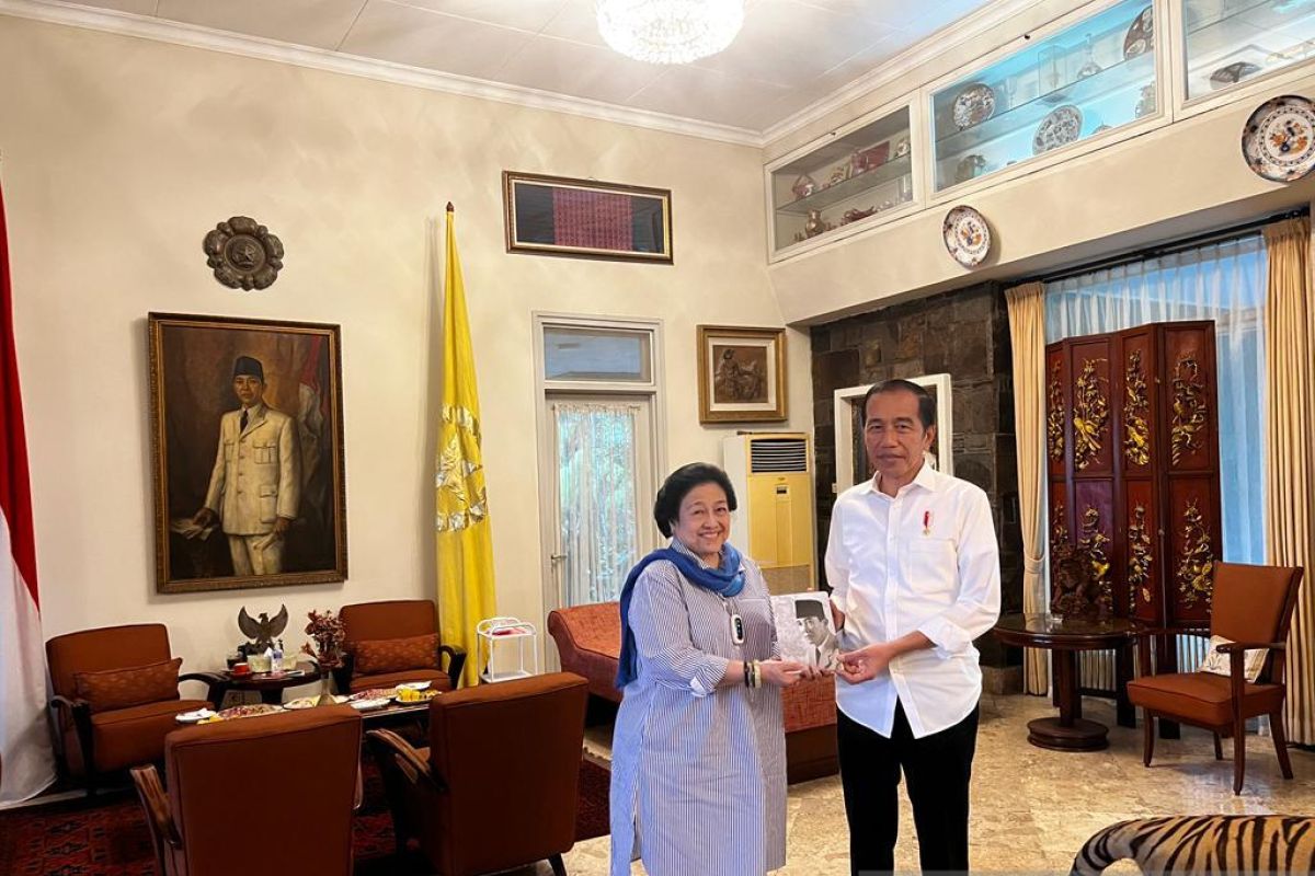 Megawati bertemu Presiden Jokowi di Batutulis selama dua jam