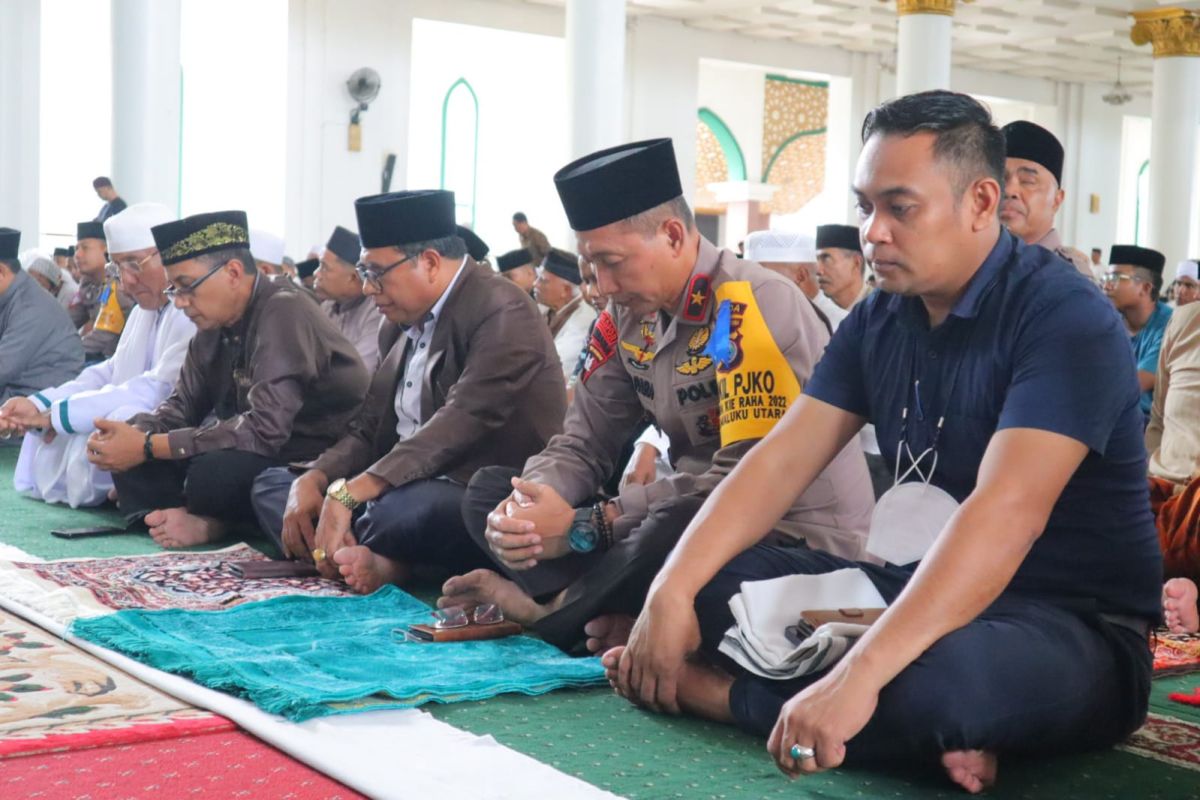 Polda Malut gelar doa bersama korban tragedi Kanjuruhan