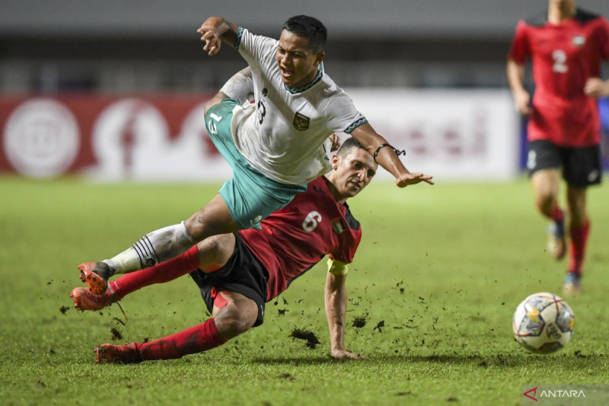Indonesia rebut puncak klasemen Grup B seusai kalahkan Palestina 2-0