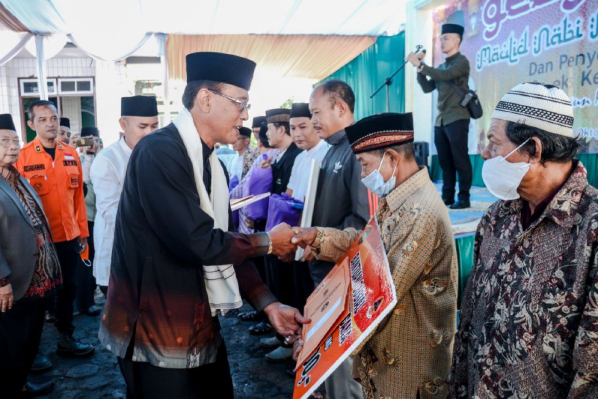 Pemkab Ciamis salurkan paket sembako saat Maulid Nabi Muhammad SAW