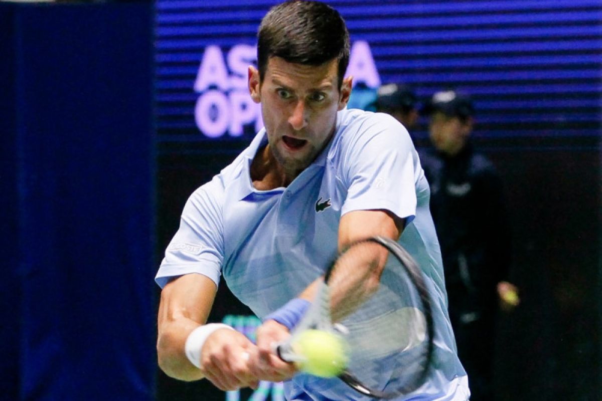 ATP Finals: Djokovic kalahkan Tsitipas untuk jadi pemuncak peringkat ATP