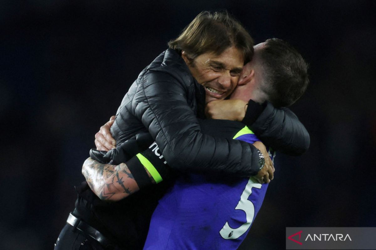 Conte soroti lini pertahanan Tottenham jelang hadapi Leeds United