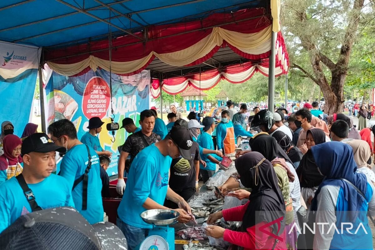Dinas Perikanan Belitung gelar pasar ikan murah bantu tekan kasus stunting