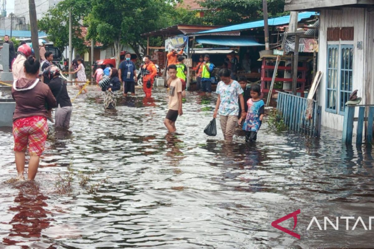 Masyarakat diingatkan waspadai bencana saat pancaroba melanda daerah