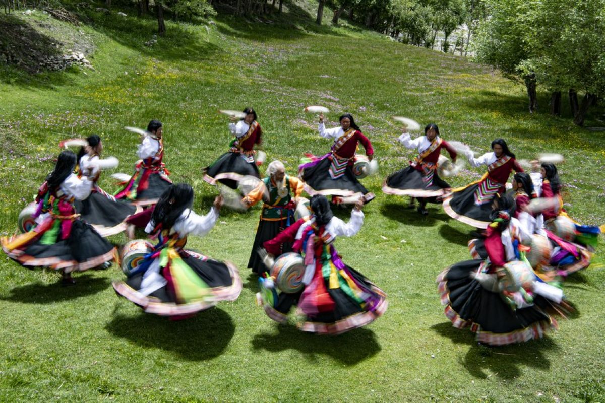 Industri budaya Tibet tumbuh empat kali lipat selama 10 tahun terakhir