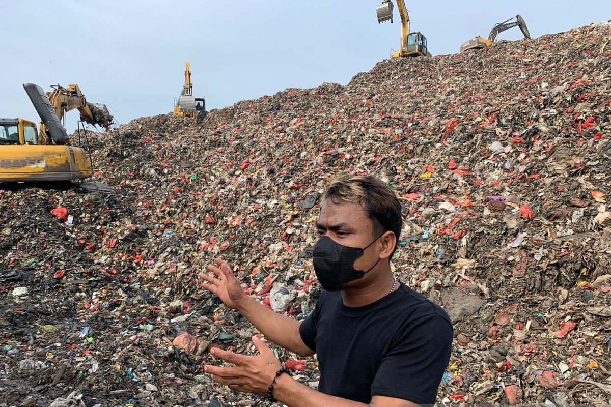 Sampah longsor, warga Burangkeng Bekasi minta pemda serius tangani
