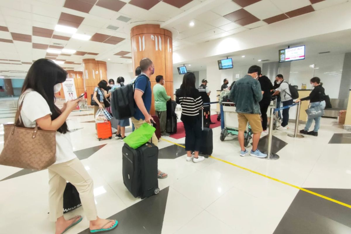 Penumpang di Bandara Juanda didominasi penumpang rute Surabaya - Jakarta