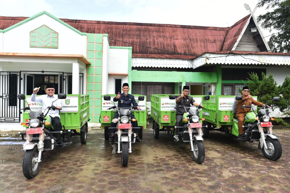 Wujudkan Dumai bersih, BRK Syariah bantu sarana angkutan sampah