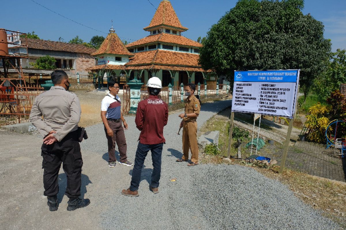 SG aspal jalan desa senilai Rp175 juta di Rembang