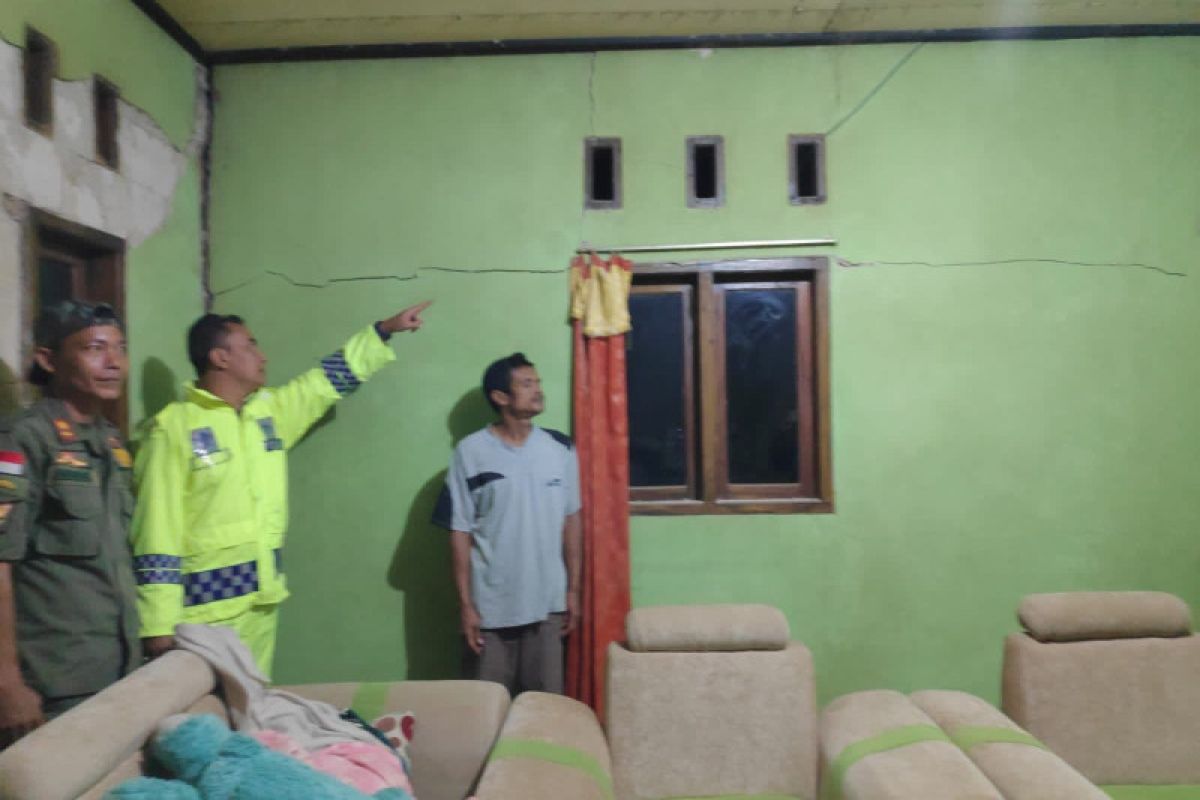 Gempa magnitudo 5,5 di Banten rusakkan tujuh rumah dan satu sekolah di Lebak