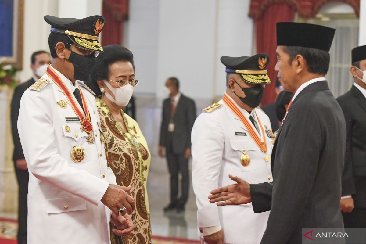 Presiden Jokowi lantik Gubernur dan Wagub DIY di Istana Negara