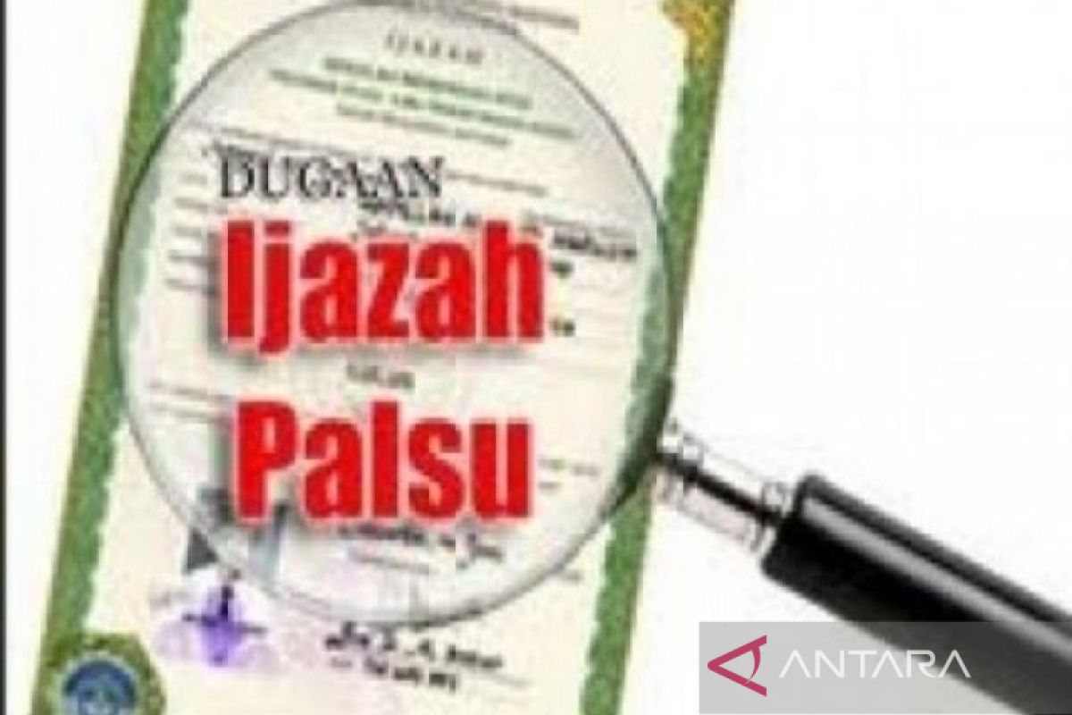 Polres Kampar serahkan berkas kasus dugaan pemalsuan ijazah Kades Utama Karya