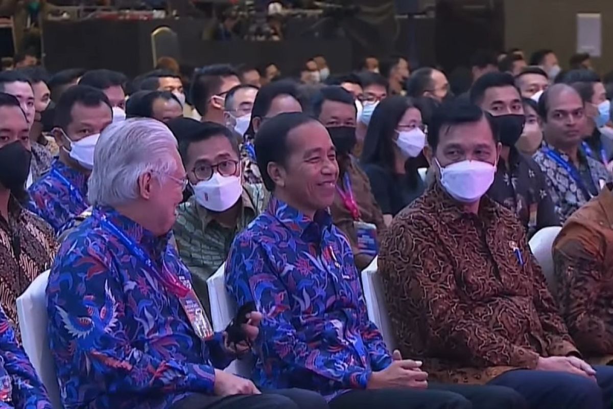 Presiden Jokowi serukan optimisme setelah 28 negara antre pertolongan IMF