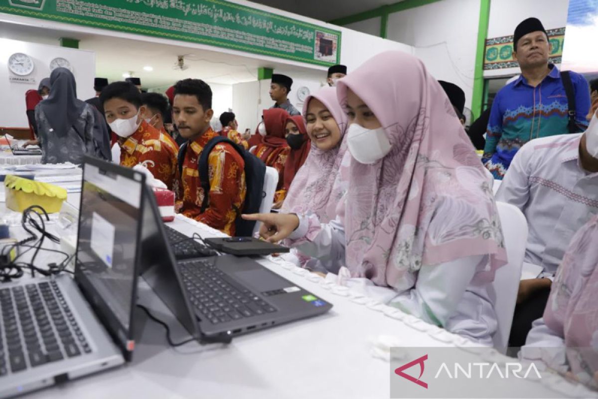 1.676 qori/qoriah calon peserta MTQ nasional ke-29 jalani registrasi ulang