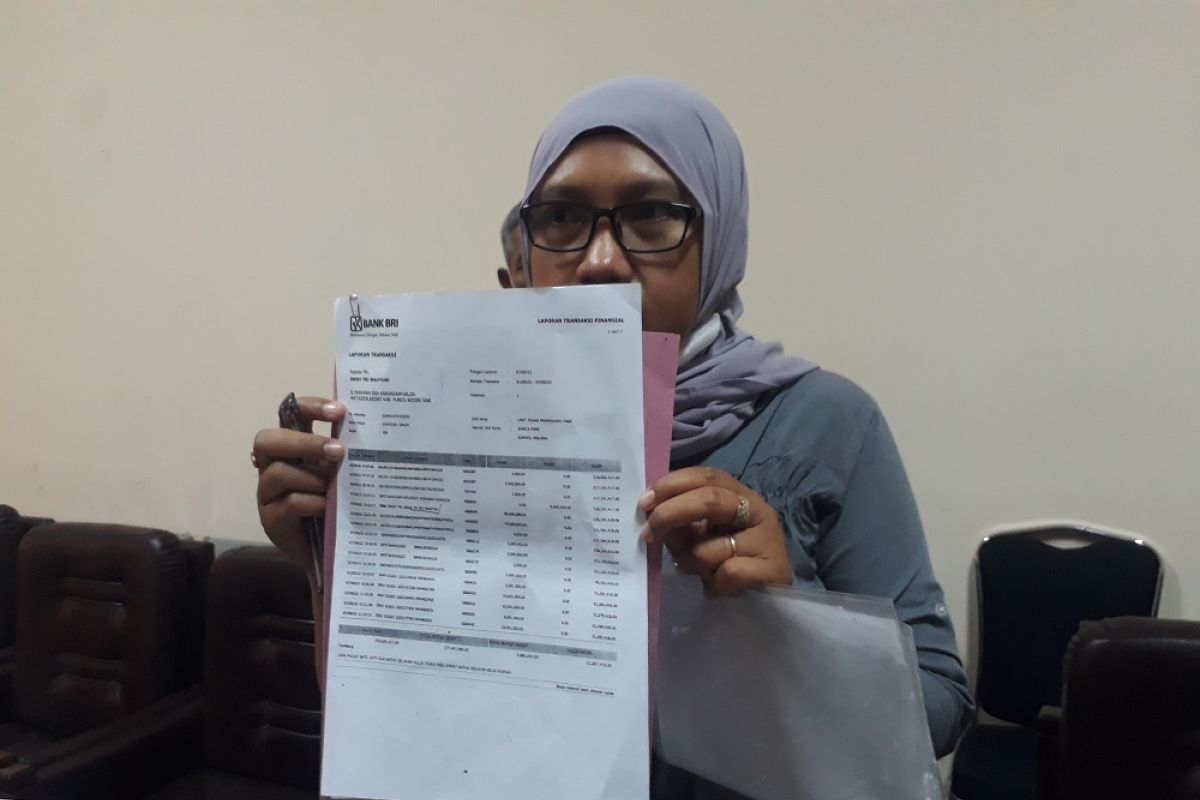 DPRD Kediri minta OJK dampingi korban tabungan raib