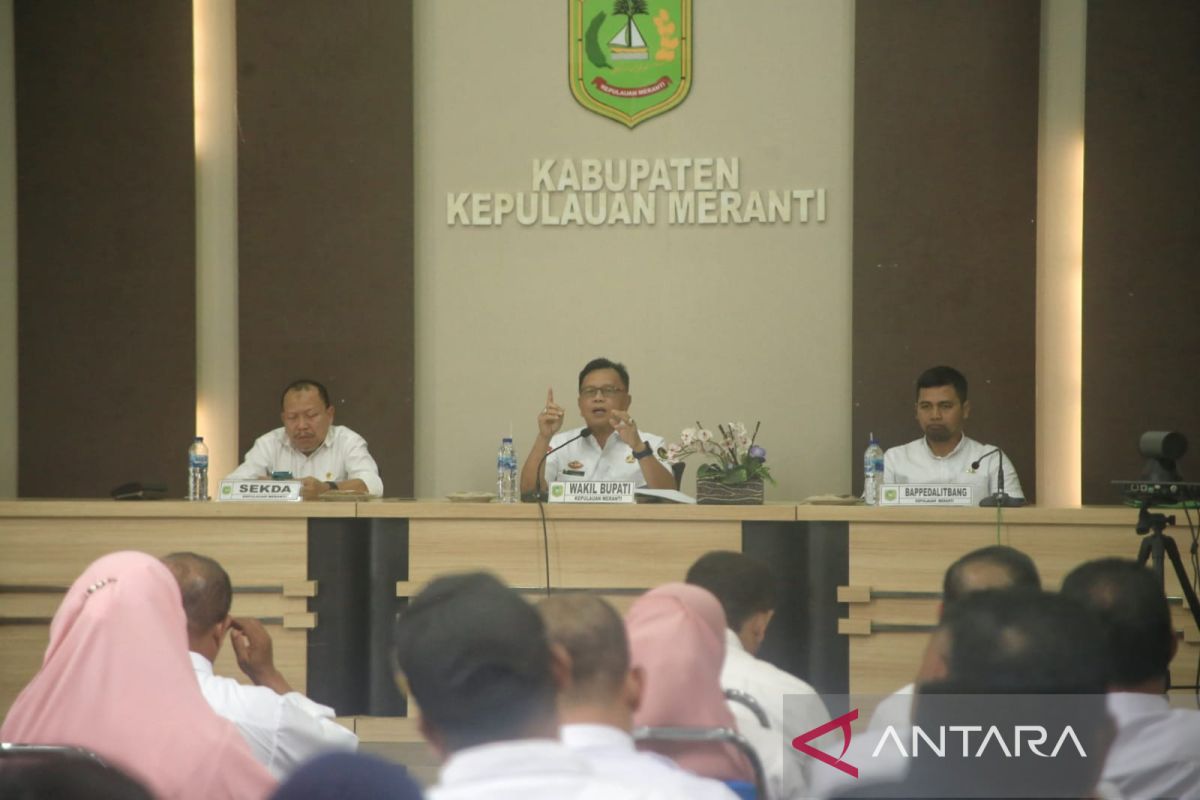 Kurangi warga miskin ekstrim, Bupati Meranti minta kades paparkan data