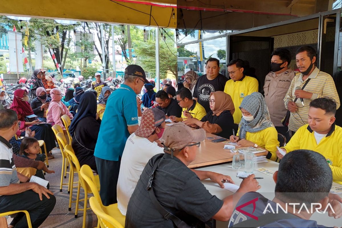 Pendaftar gerak jalan sehat Partai Golkar di Kalsel membludak