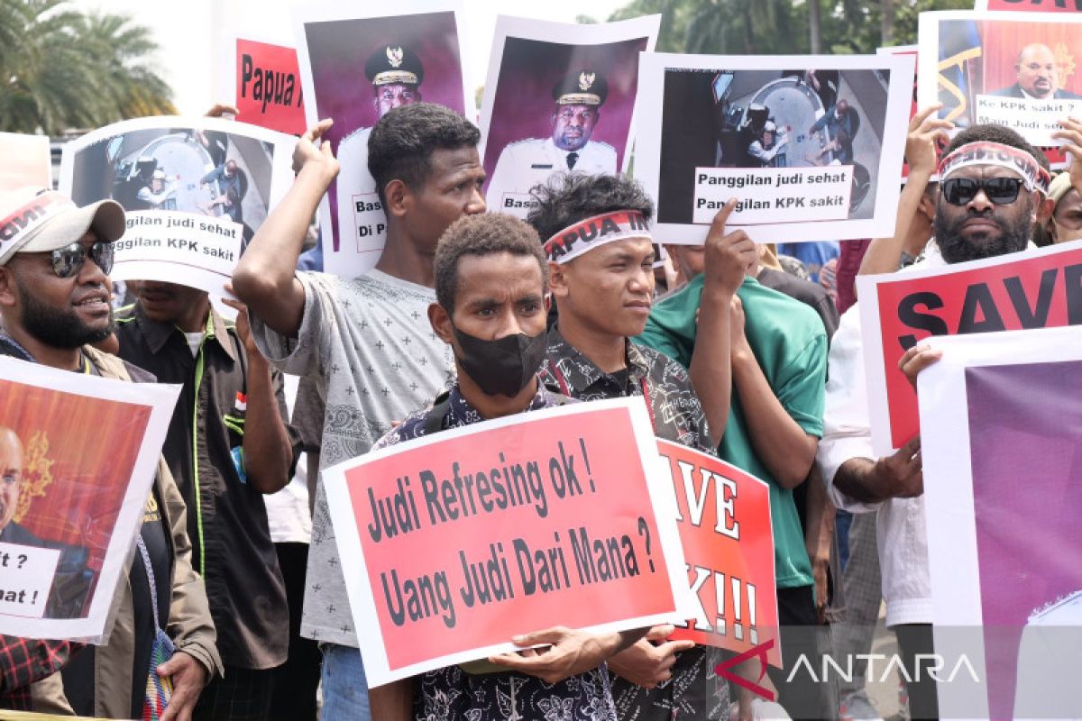 Mahasiswa Papua di Jakarta dukung KPK proses hukum Lukas Enembe