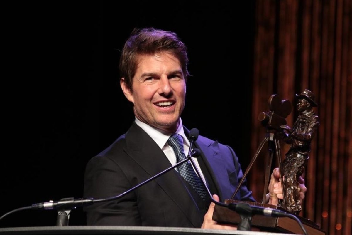 Aktor Tom Cruise akan syuting film aksi di luar angkasa