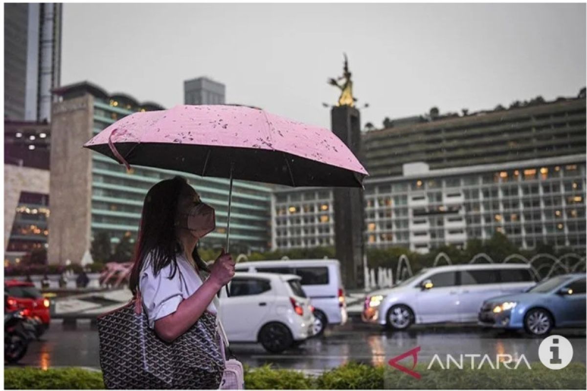 Mayoritas kota besar di Indonesia diprakirakan diguyur hujan