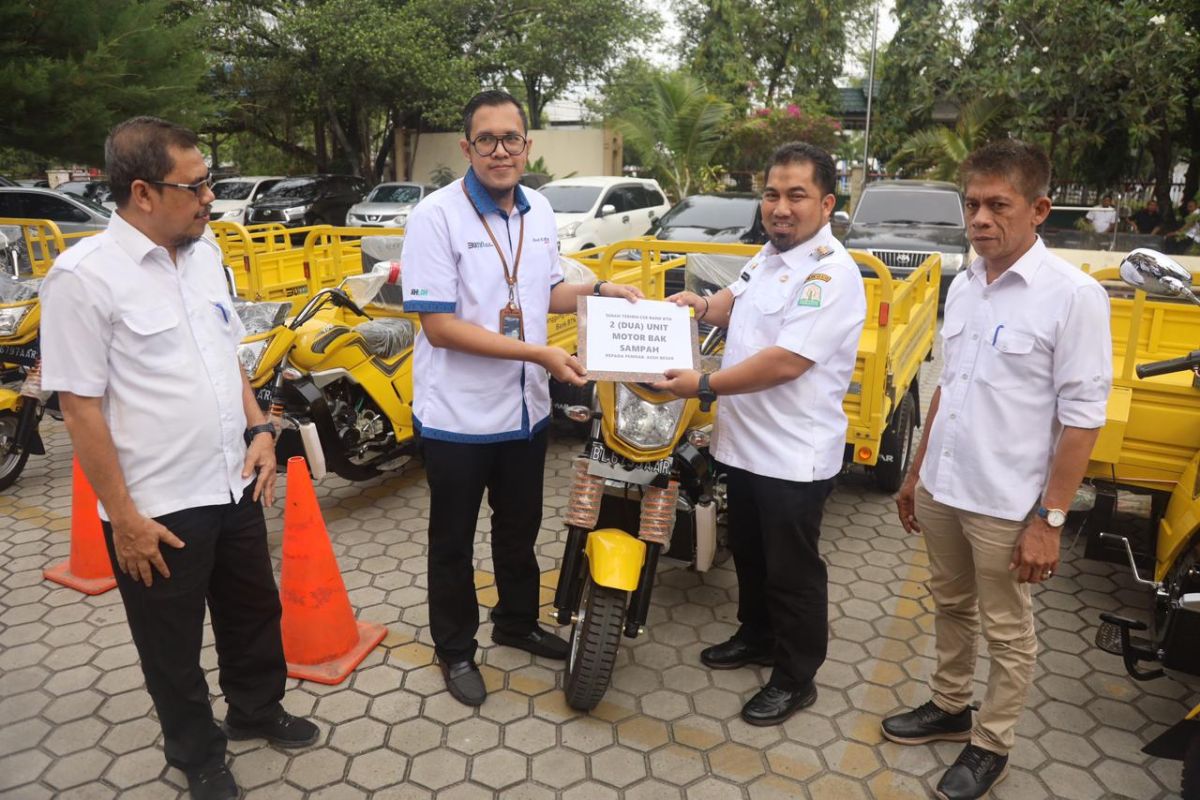 Maksimalkan penanganan sampah, Pemkab Aceh Besar terima Motor Roda tiga