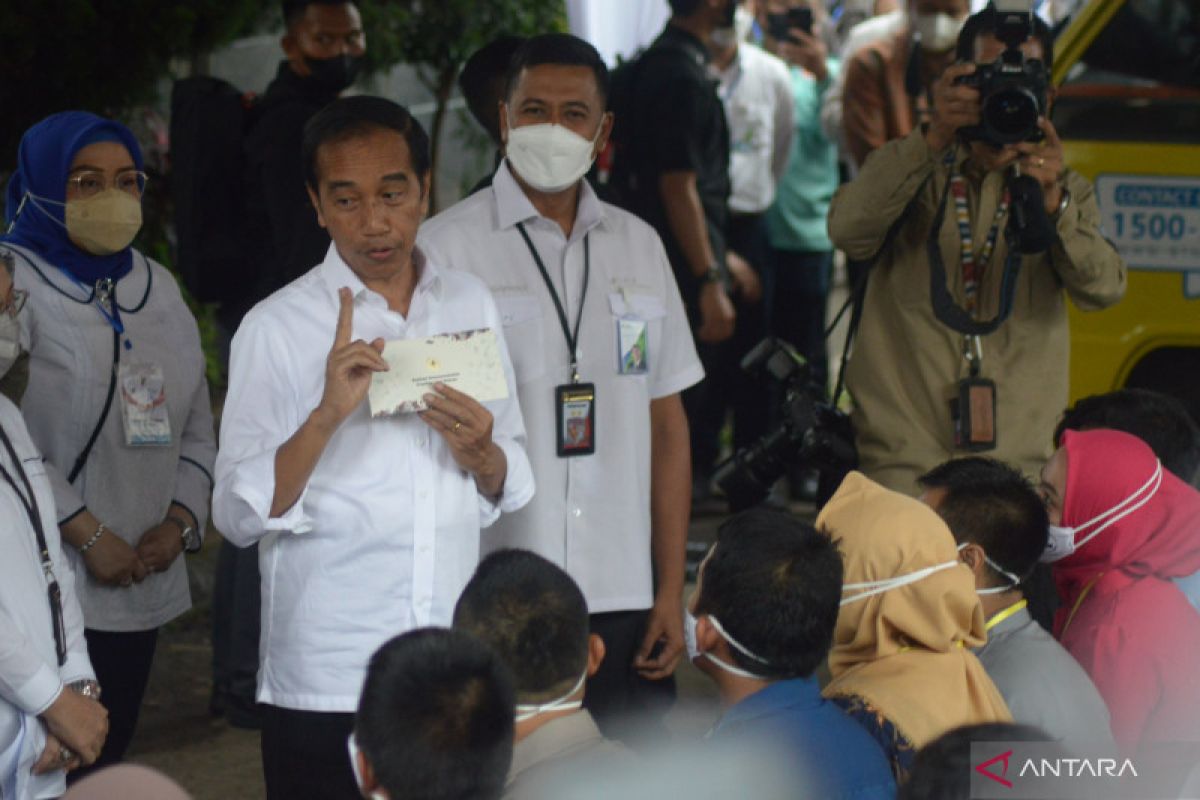 Presiden Jokowi menunggu laporan TGIPF Tragedi Kanjuruhan