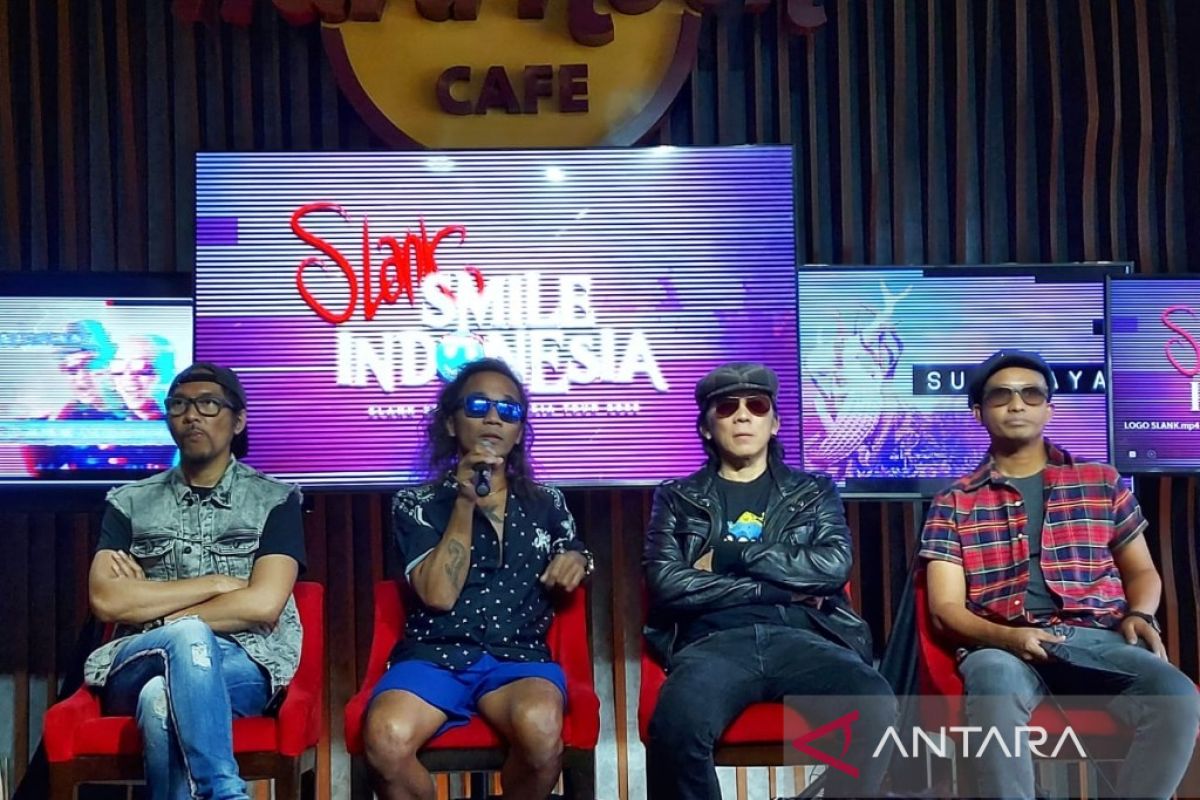 Slank ajak Bonek dan Aremania saksikan konser di Surabaya