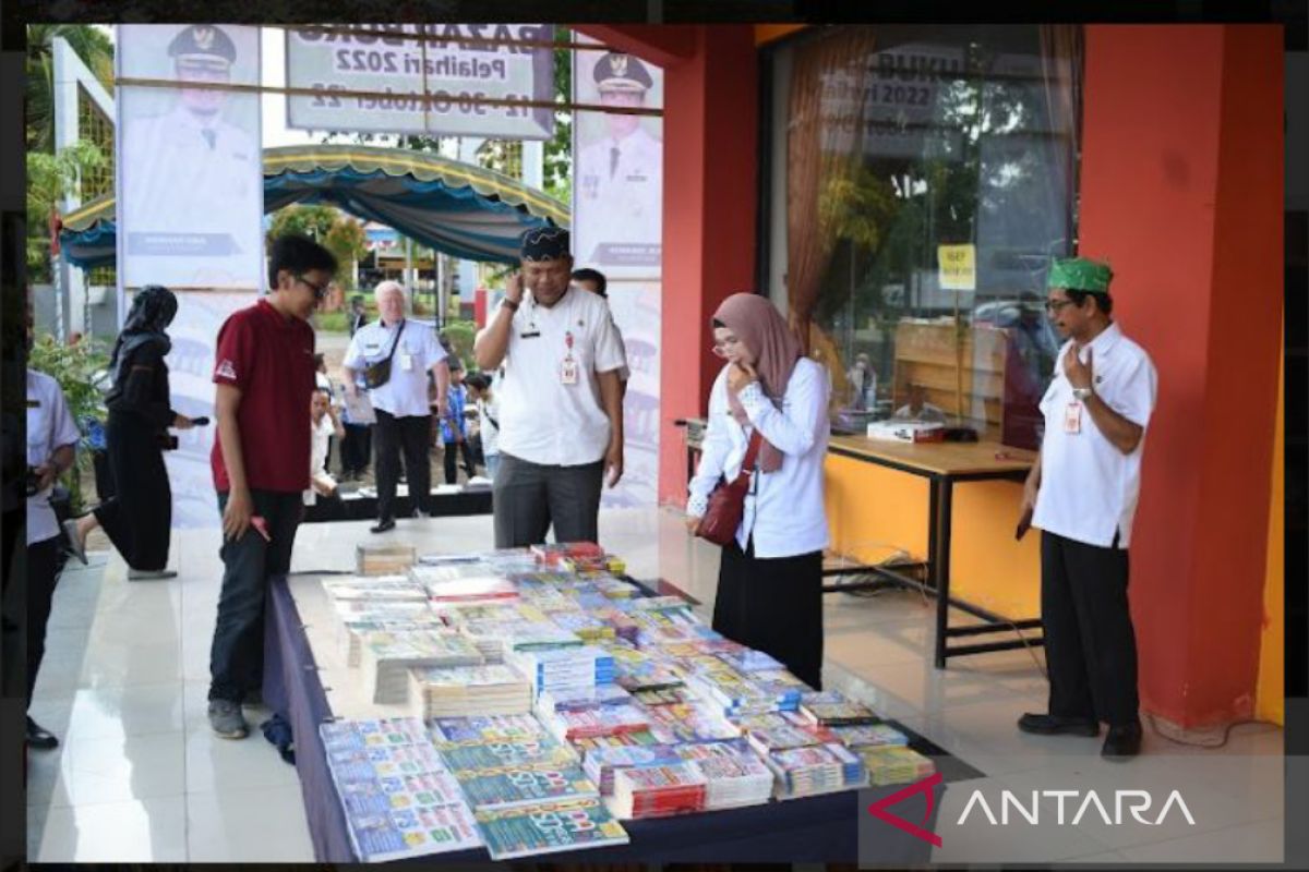 Dispusip gelar Bazar Buku Pelaihari 2022