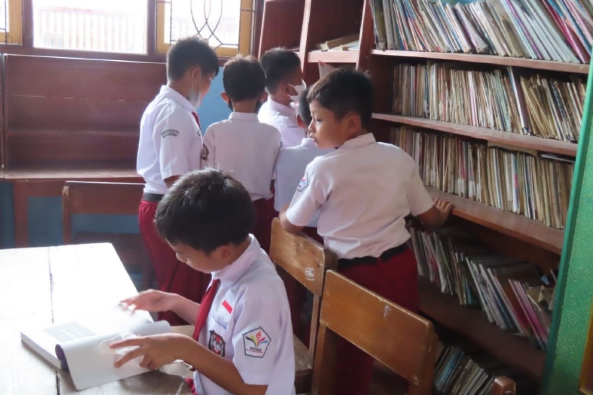 Assesor : Nilai A mendominasi hasil akreditasi perpustakaan sekolah di Makassar