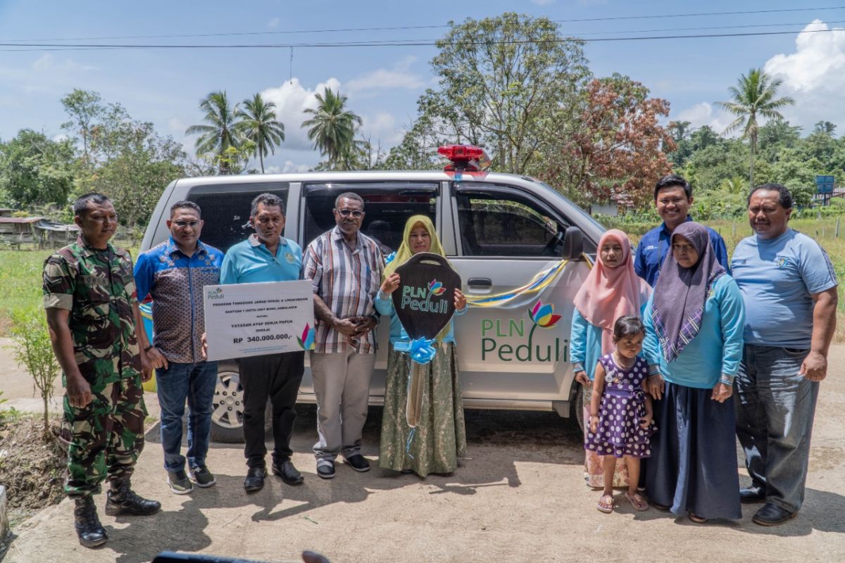 PLN berikan ambulans kepada Yayasan ASP Sorong