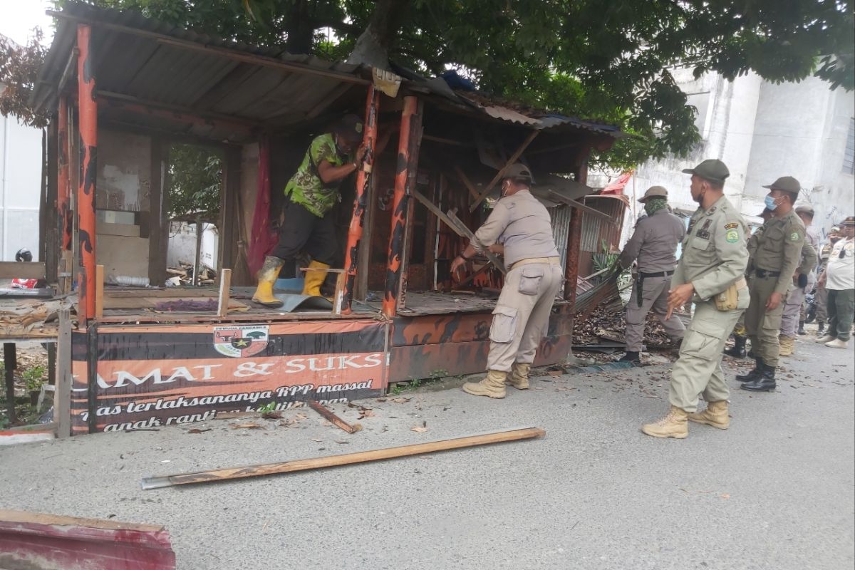 Pemkot Medan imbau warga tidak lagi mendirikan pos di atas drainase