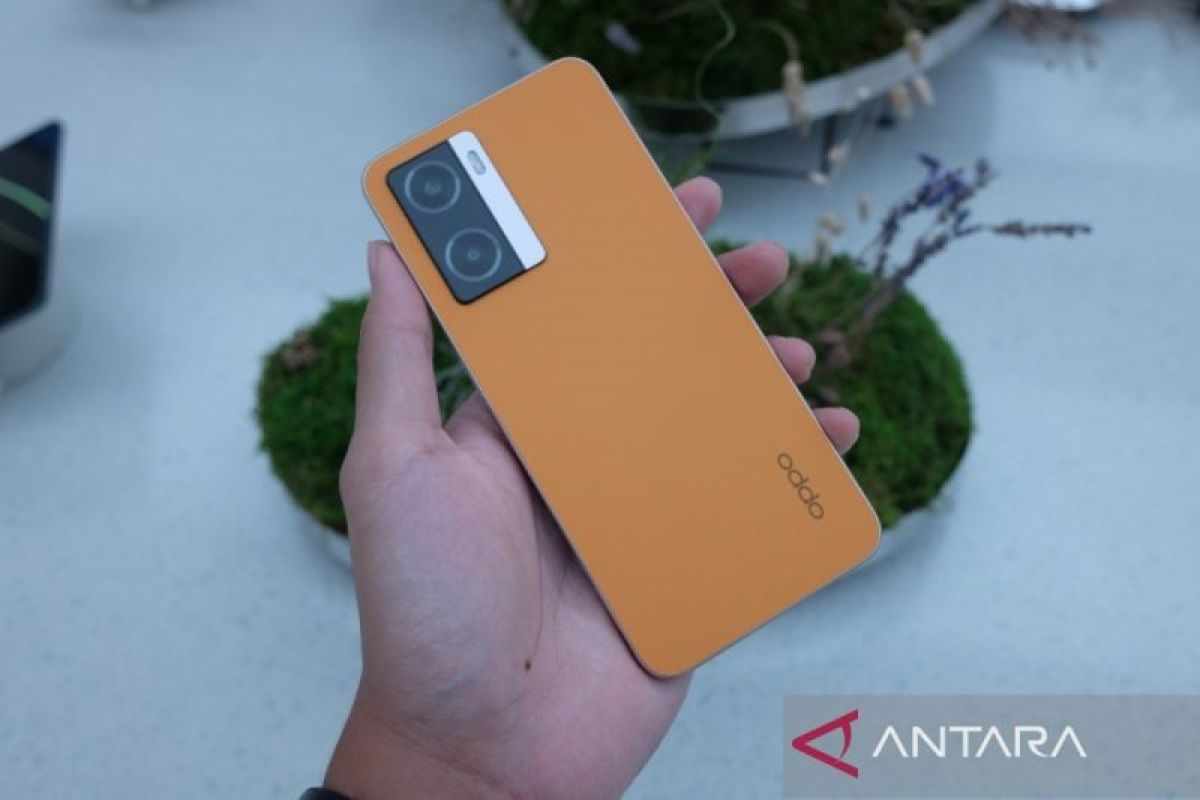 OPPO luncurkan ponsel terbaru A77s, unggulkan baterai tahan lama