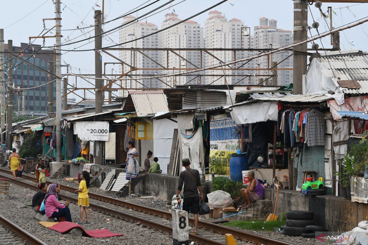 Jakarta to rehabilitate 250 slum areas to improve public health