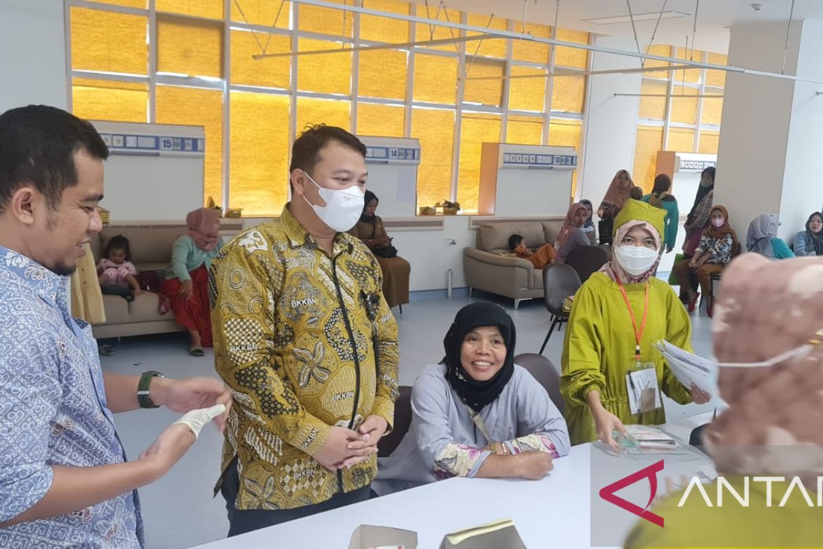 BKKBN Banten berikan pelatihan bidan peningkatan layanan KB