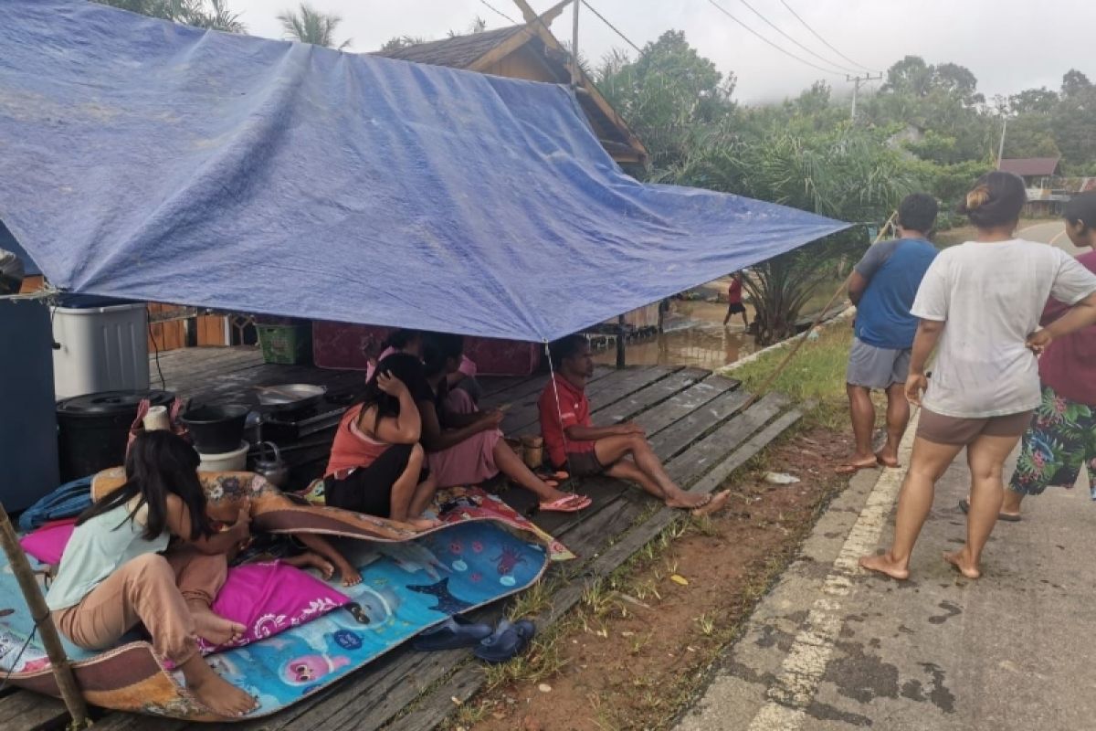 Sejumlah desa di Kecamatan Delang terdampak banjir