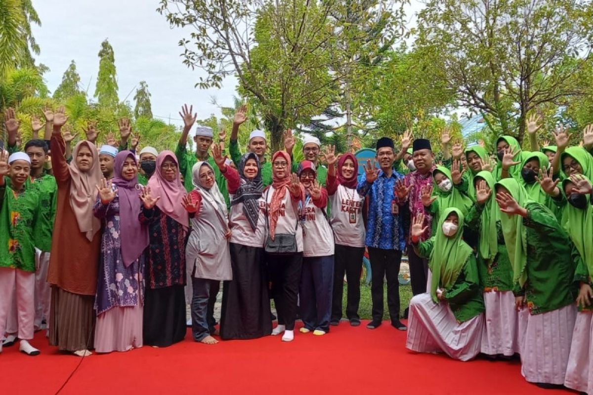 Lentera Kartini gencar mengedukasi pelajar Kotim menjauhi 'bully'