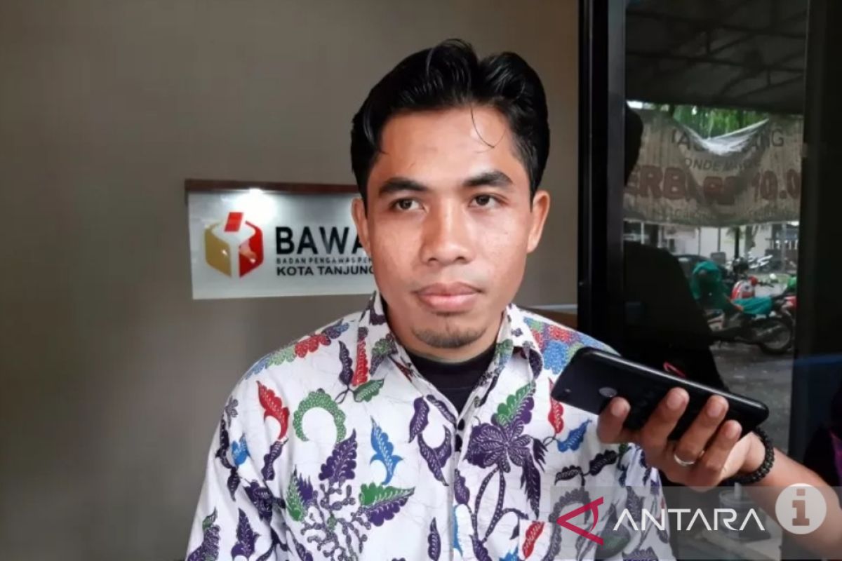 112 calon panwaslu kecamatan di Tanjungpinang sudah tes tertulis daring