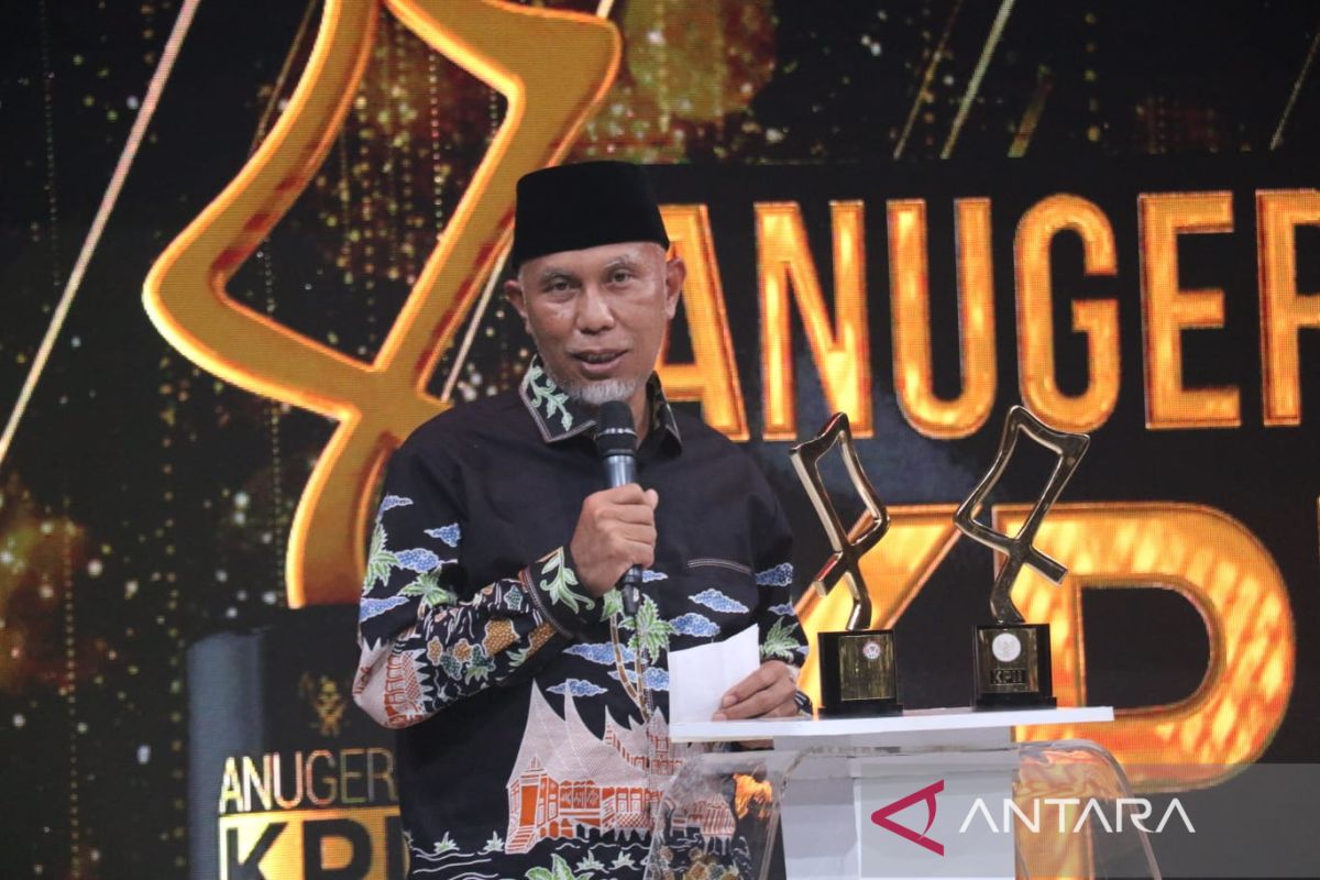 Sumbar Daerah Peduli Penyiaran 2022, Terima Anugerah Bergengsi Dari KPI
