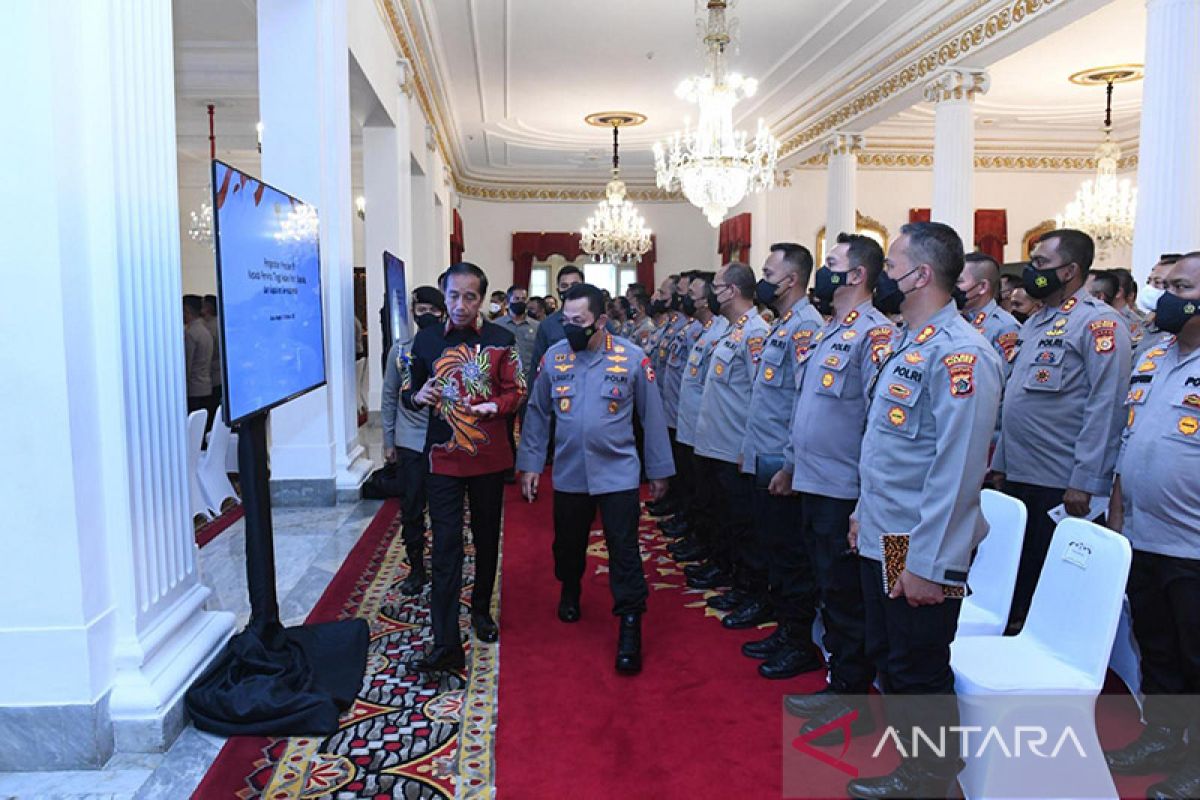 Presiden Jokowi tegas benahi Polri pantas diberi apresiasi