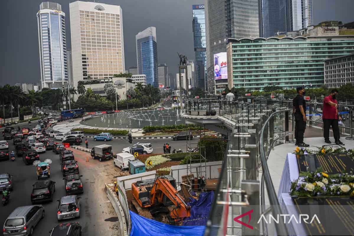 Anies Resmikan Halte TransJakarta Bundaran HI - ANTARA News