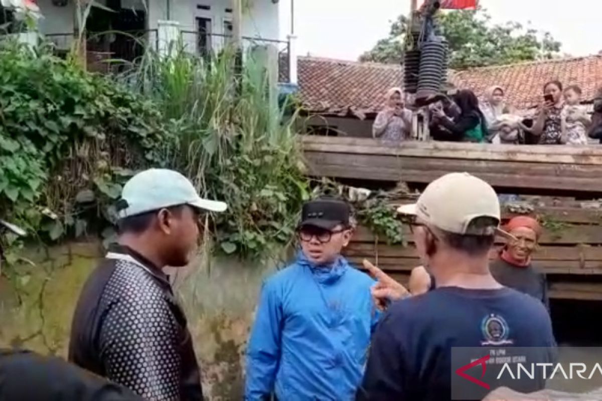 Bima Arya patroli mitigasi bencana ke tiga titik untuk pastikan normalisasi sungai