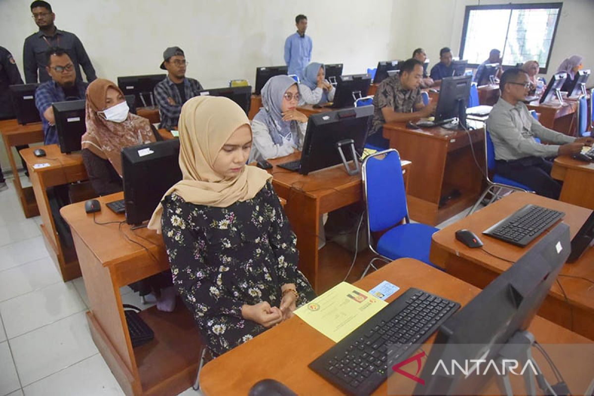 228 calon pengawas pemilu ikuti ujian tulis