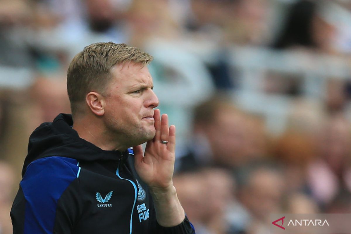 Liga Inggris - Manajer Eddie Howe yakin Newcastle setara Manchester United di masa depan