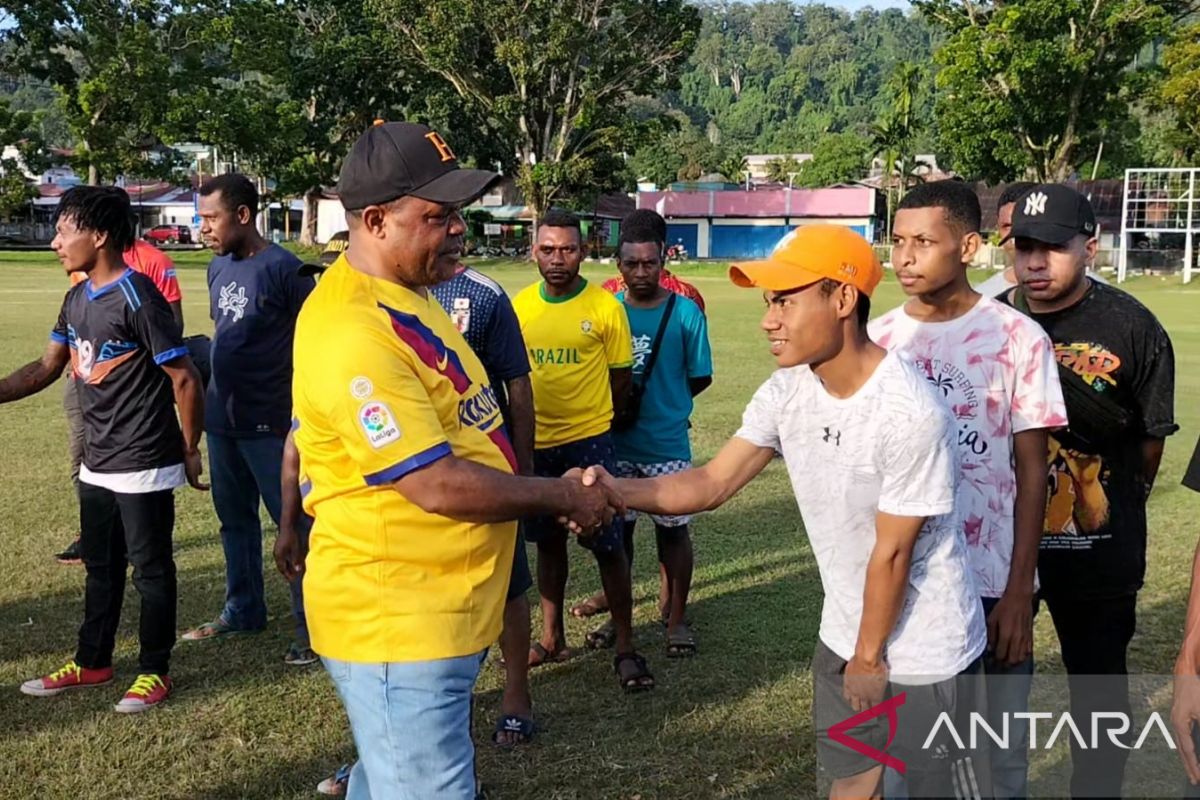 Pemerintah Manokwari tata kembali KONI dan Askab hidupkan sepak bola