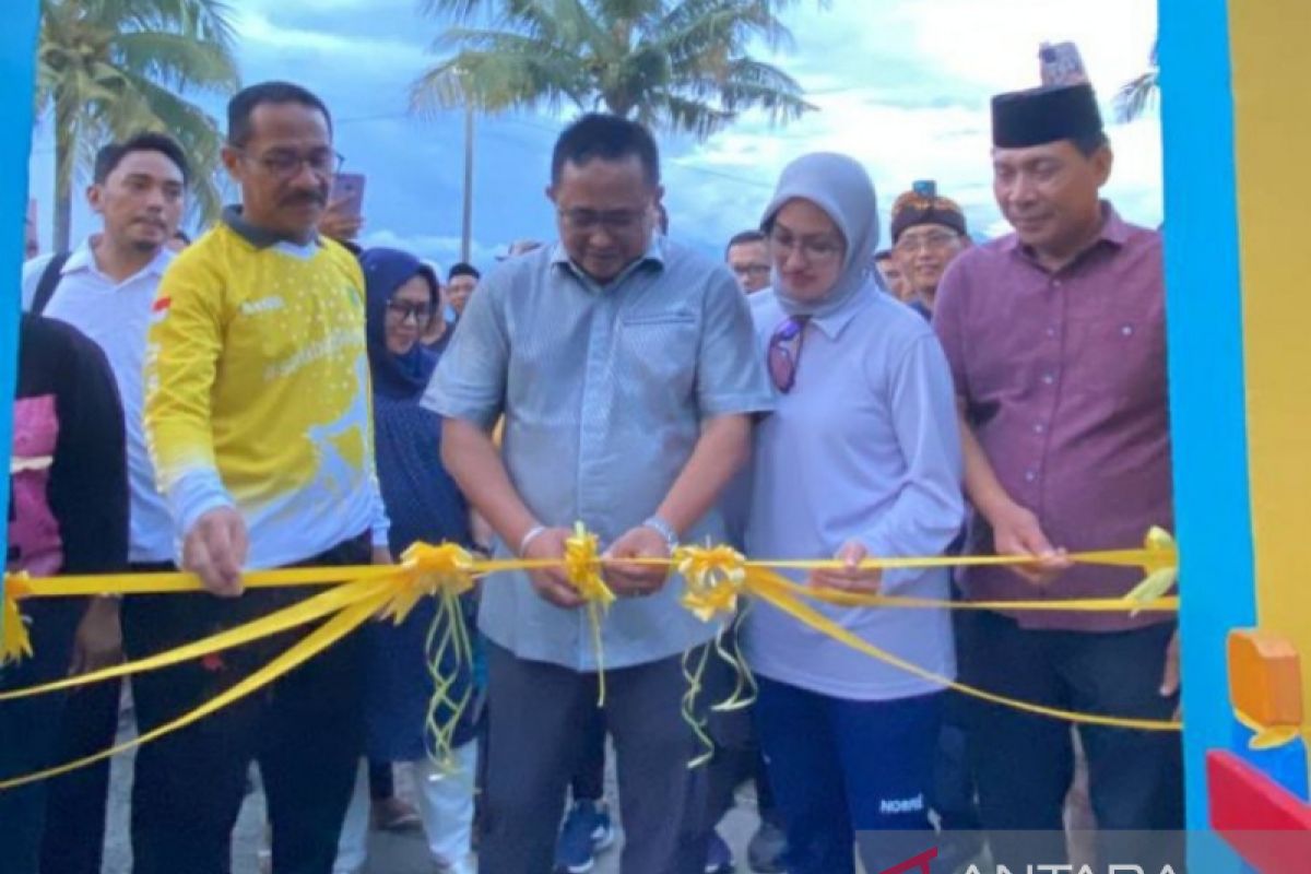 Bupati Luwu Utara dan anggota DPR RI resmikan destinasi baru wisata mangrove