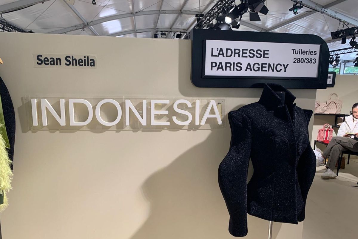 Enam jenama Indonesia mengikuti Paris Fashion Week 2023