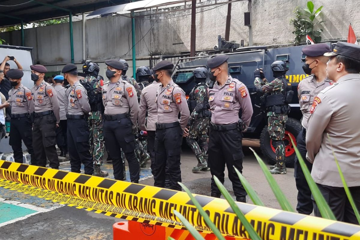 Gunakan rompi tahanan Ferdy Sambo tiba di PN Jakarta Selatan gunakan Barakuda