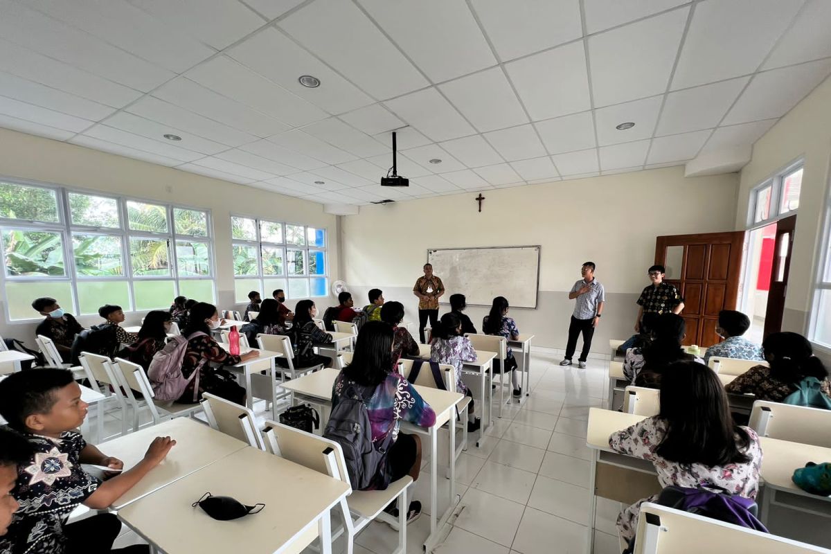 SMA Yos Sudarso Metro Lampung gelar pelatihan jurnalistik dan penulisan kreatif selama sepekan